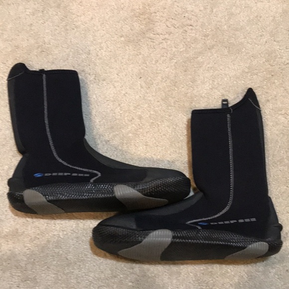 Deep See Black Diving Booties with Side Zipper and Velcro Closure-Size 8 - Picture 5 of 12